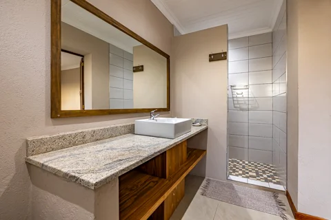 Single-Volume Family Units | 6 Sleeper | Misty Mountain