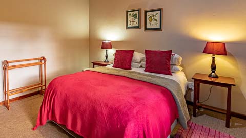 Self-Catering Farmhouse | 10 Sleeper | Misty Mountain